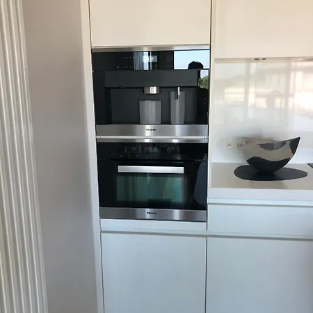 Penthouse Karthuizer Apartman *